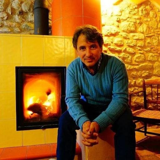 Former Racing Car devoted. Now running an Agriturismo and , Photographer, Alter Bridge's nutter