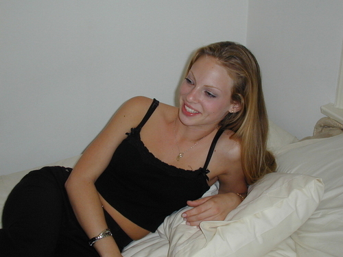 camilaastewart's profile picture. 