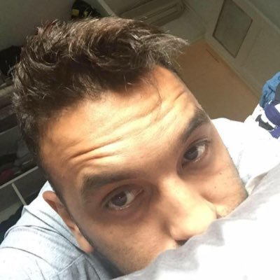 salut je m'appelle Ismain jai 31 ans je suis buraliste mai jai une passion pour les jeux vidéo et le football