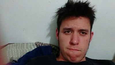 Estudiante de Lic. en Biología.
Buena persona y perdedor social.