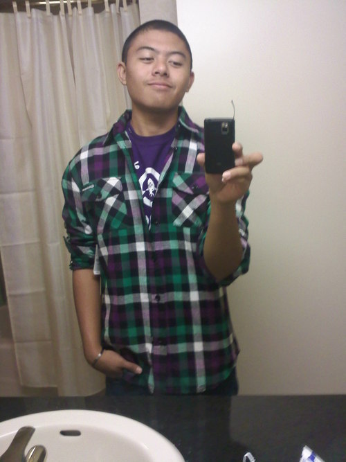 twontonsizzle's profile picture. the name's terence.
Filipino.
17 Years Old.
im here to tweet it up.
follow me? :)