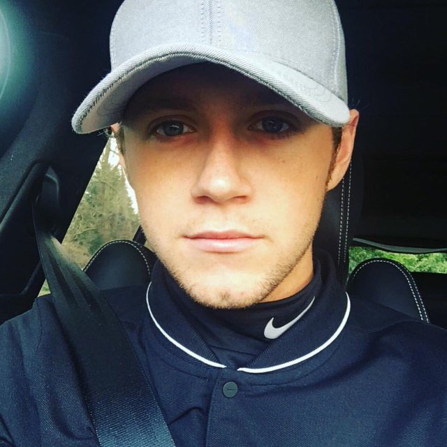 I love one direction and Zayn they are my world i'm a huge Niall girl isnt he just perfect