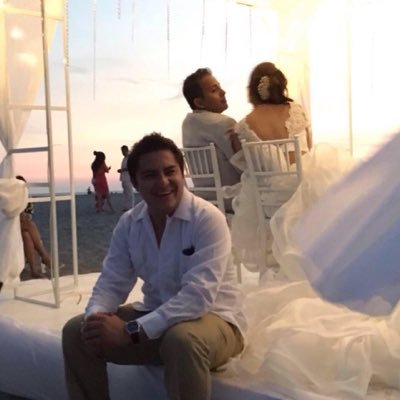 GusSoberanes's profile picture. Primero la familia. Caballero de la sobremesa, el medium rare es mi pasión, mi capricho un Hoyo de Monterrey.