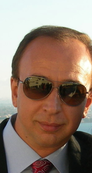 camgioe's profile picture. Architetto (non saprei dire per quanto tempo ancora)