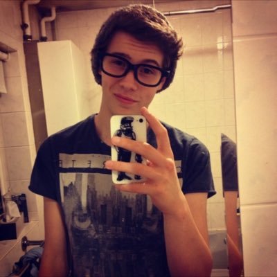 WillHughes211's profile picture. Primary school teacher in the making