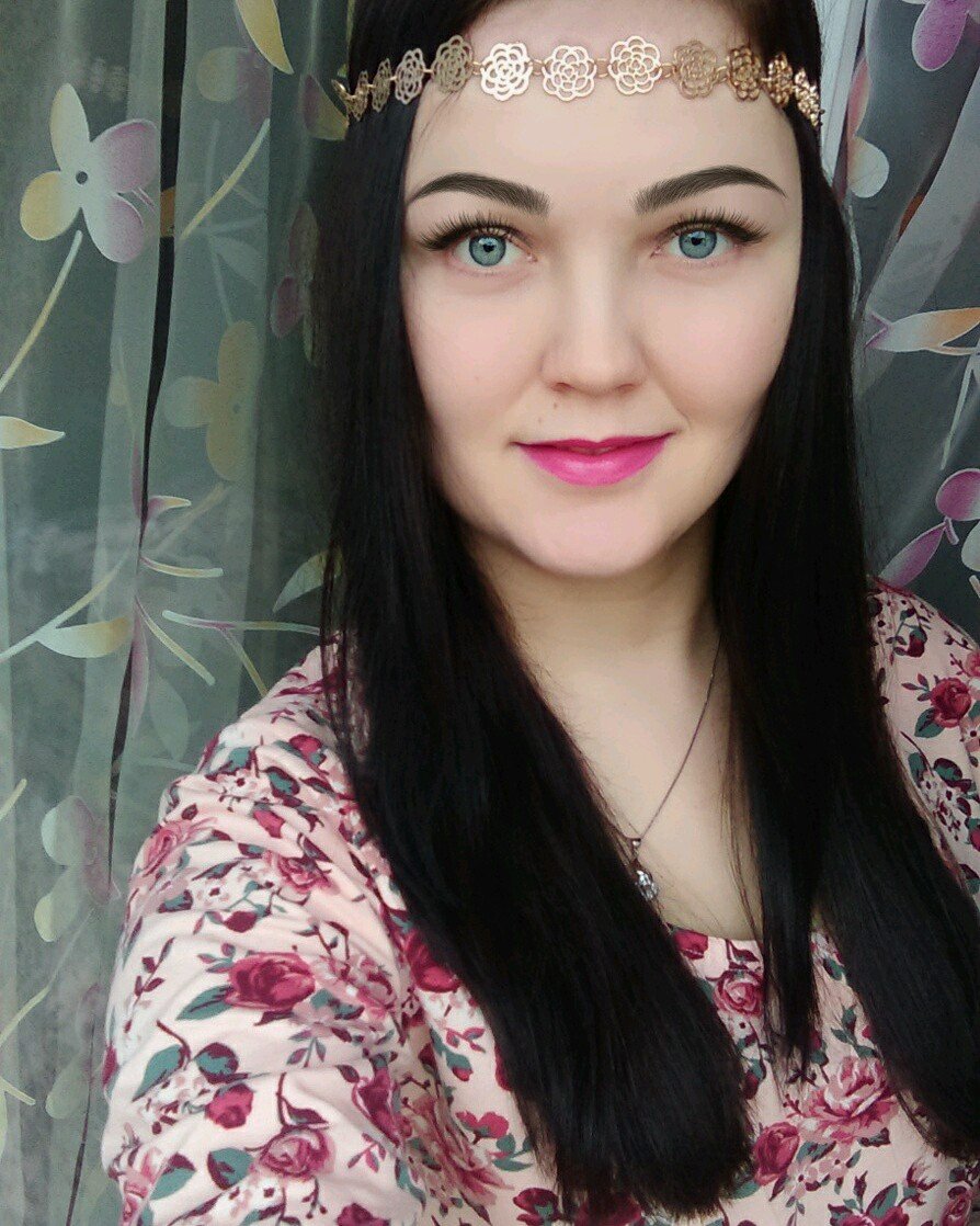 Michelle_Reall's profile picture. Use you smile to change this world. Don't let this world change your smile. 
#Lovatic Follow me and #IFollowBack