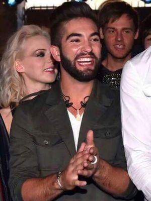 Je suis fan de Kendji depuis ses débuts.
Kendji, en tournée dans toutes la France, Suisse, et Belgique. #Ensemble ♡