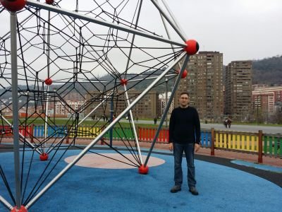 Las Matemáticas son el lenguaje con el que leemos el Universo. Ph.D. en Matemática Aplicada.
Profesor en @UNIRuniversidad