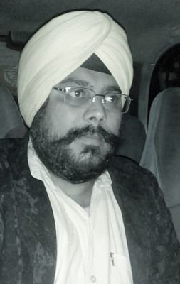 आम आदमी पार्टी ऑटो कैब विंग प्रदेश अध्यक्ष एवं प्रवक्ता “आप” उत्तर प्रदेश