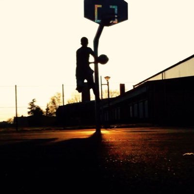 westcoastala's profile picture. pourquoi faire simple quand on peut faire compliquer