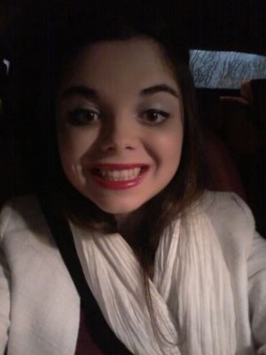 AlbaneMean's profile picture. FR. Étudiante en Bachelor Communication. 
South France.