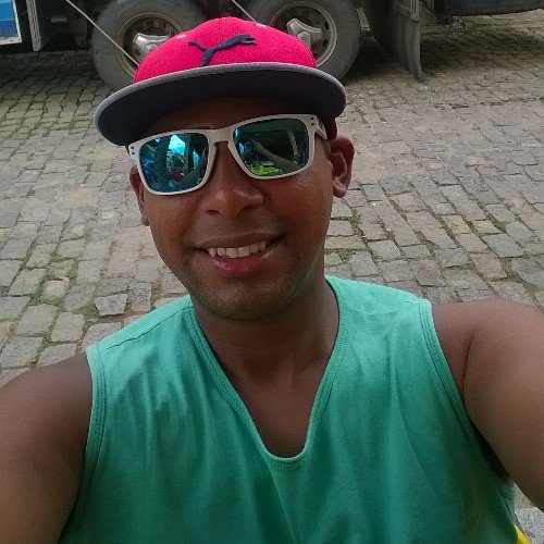JunioorComvc's profile picture. Viver a vida da melhor forma possível,esse e o dilema.