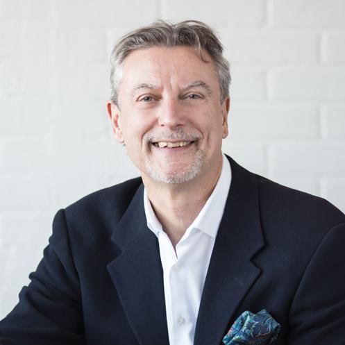 EXPERT EN COMPÉTENCE HUMAINE
Certifié en Psychologie Positive Formation et coaching du savoir-être, optimisation du savoir-faire, Expert en Vente et Leadersip