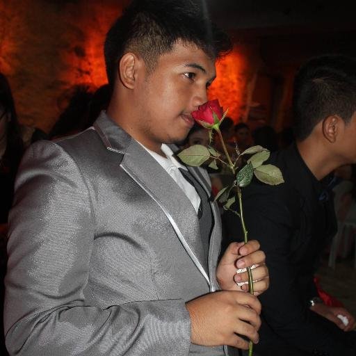 Niklongs5's profile picture. My eyes are no good, Blind without her