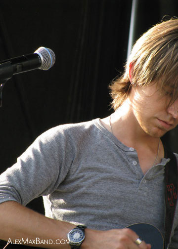 alexband_brazil's profile picture. 