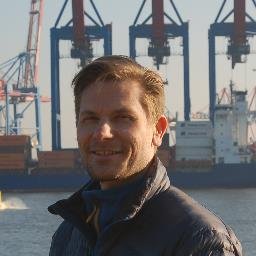 Journalist bei DVZ Deutsche Verkehrs-Zeitung, twittert über Schifffahrt und Start-ups in der Logistik.