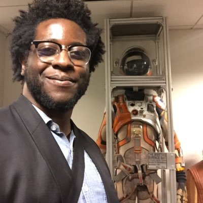 Yo! 🇳🇬 adventurer from Paris🇫🇷. 4ever curious. Husband of 👩🏻🇹🇳 & father of 👩🏾🦱👧🏾 Partner @orikienergy ☀️🔋🔌Exited @mediamonks.paris, ex https://t.co/PbRcva7DEe