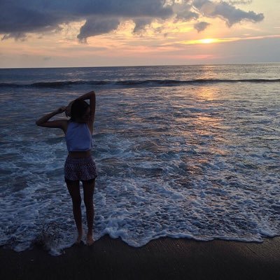 ChatScambiochat's profile picture. Ho chat rare e rarissime, chiederò tutto le ho tutte infatti.   sono dei doppioni che non mi servono