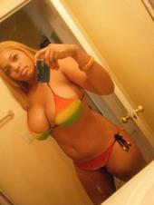 amusedMyDear84's profile picture. 