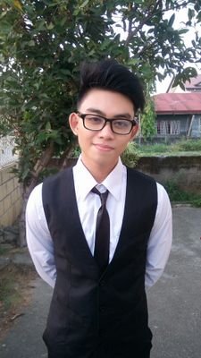 kikongPnkmlupt's profile picture. Soon to be electrical engineer.