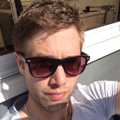 Örebro Hockey, J20 coach, NIU ansvarig. Twittrar privat