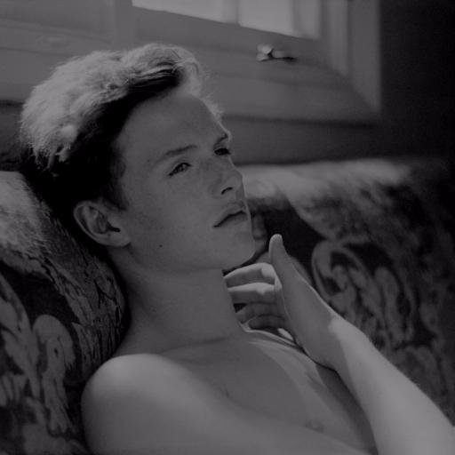 marblebones's profile picture. 17; — oh, cold sheets, but where’s my love? — ❝ now i found love where it wasn't supposed to be, right in front of me ❞〔 do the right thing, let me fall 〕