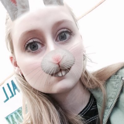 olivia_h_lewis's profile picture. 