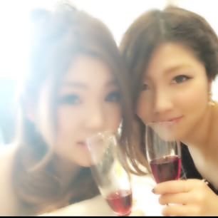 cheese41desk361's profile picture. 丸の内でフツーのＯＬしてます(*^▽^*)江野沢愛美ちゃん可愛くて大好きです♡アクセサリーを見たり買ったりするのが大好きです。でもアクセサリーはプレゼントされたいですよね。