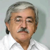 Cientista político. Doutor Política, USP. Professor da UniEvangélica. Professor UFG, aposentado. Da Academia Goiana de Letras.
Autor: Coronelismo em Goiás.