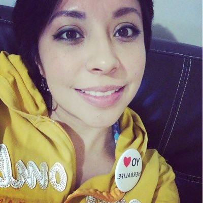 GabbieCom's profile picture. la vida es del color que la pintes... aunque se apague la luz