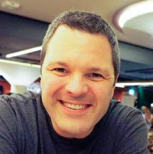 VP Product & Industry Marketing. Addicted to technology. On quest to help save our planet. Avid sports fan. London resident.