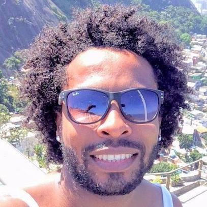 Um sorriso rosto a felicidade de viver a vida como se cada dia como se fosse o ultimo, de curtir a natureza,de admirar as pequenas coisas e lhe dar valor enorme