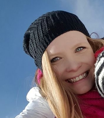 I'm a student at ASU studying Health Science. I work in the field of organ, eye, and tissue donation and I'm passionate about saving and enhancing lives!