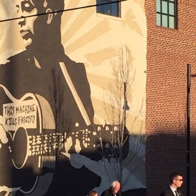 redbootlawyer's profile picture. 