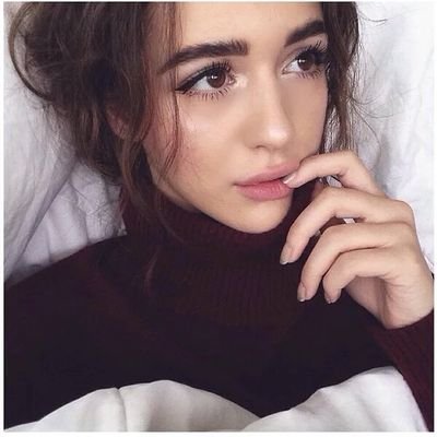 【17 inviernos】❝I have seen souls my entire life❞ ×Who would have thought that death could be so incredibly sweet?×