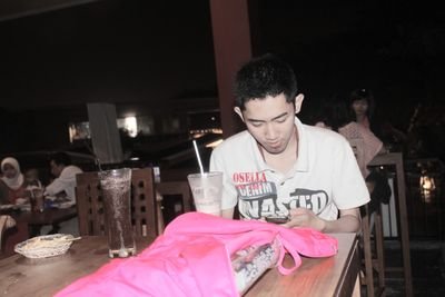 ronirafsanzani's profile picture. berusaha dan berdoa