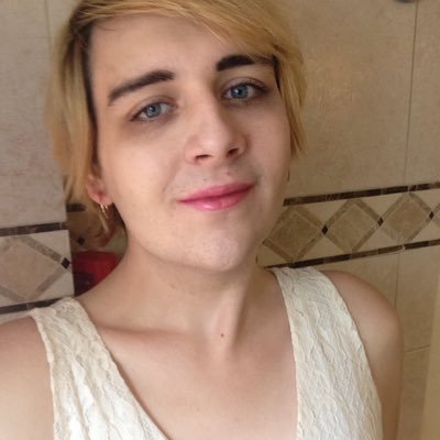 Queer tucsonite. I'm into trans rights.