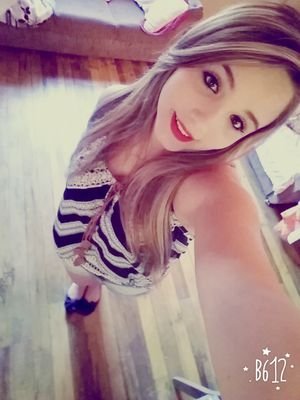 Só sofre de amor quem não tem dinheiro pra beber....