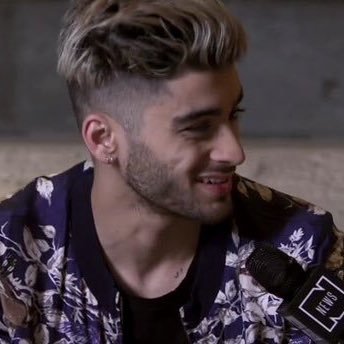 RT THIS PLEASE AND TAG ZAYN https://t.co/kwYOT2H5sb