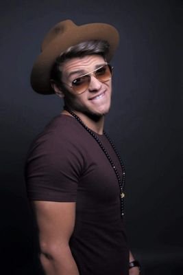 alexandreravel4's profile picture. 