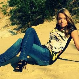 lorenelra1973's profile picture. 