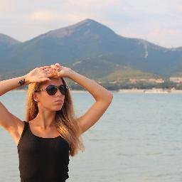 holiday_mandy's profile picture. 