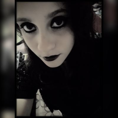 Estranho seria se eu não decepcionasse você ...
1.7 Invernos
Geminiana 
Futura Advogada 
 ^^alternative girl