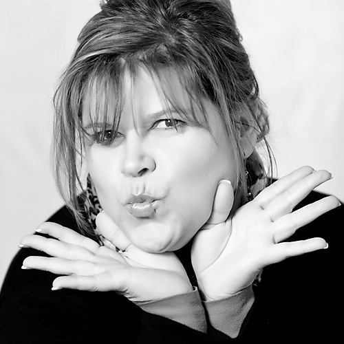 donnabphoto's profile picture. Photographer of the Year for Alabama/Mississippi 2010 - Big Band Singer - Mother of 5 musicians...