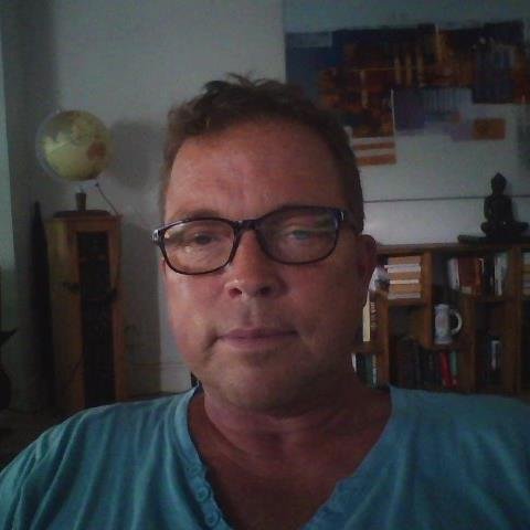 MVB_Mark's profile picture. American