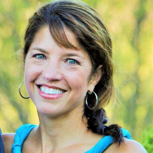 Marketing & Advertising Professional. Passionate about all things running, soccer and being a Latina. Crazy about my kids. WSU Alumni, Go Cougs!