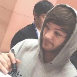 guccihxzza's profile picture. We like to celebrate love. In all forms. Love is love -Harry Styles