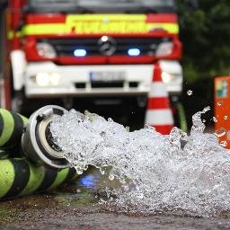 Offizieller Account der Freiwilligen Feuerwehr Karben Mitte. Twitter ist nicht für Notfälle geeignet. Wählen Sie bei Notfällen immer die Notrufnummer 112!