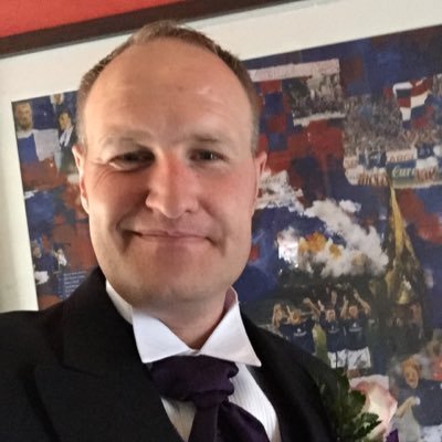 RaymondBelseth's profile picture. Ivrig Vålerenga Hockey, Fotball og    Liverpool FC supporter.  ⚽️                                      Jobber frivillig i sekreteriatet,  Vålerenga Hockey. 🏒🥅