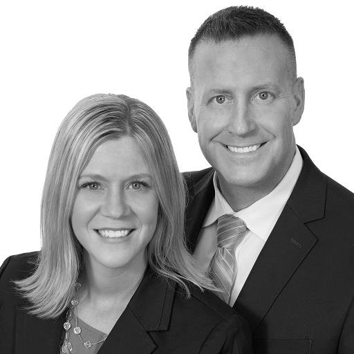 Professional full-time Realtors with Edina Realty (#1 broker in MN the last 16 years straight). We tweet new listings, market updates, local news, etc.